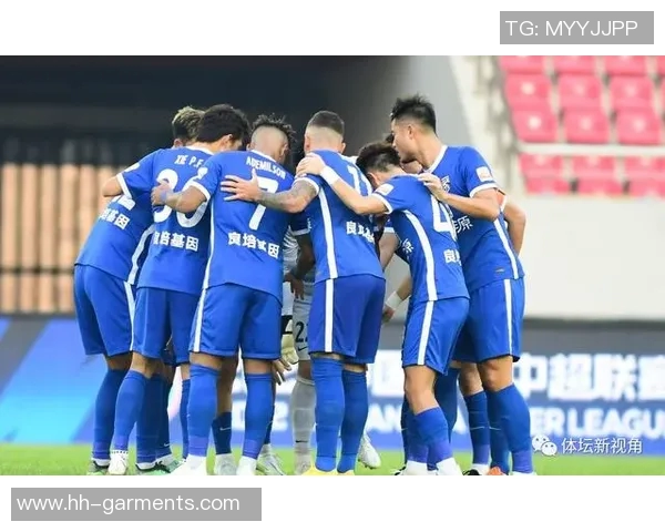 重庆羽毛球队在总决赛中以71分强势领跑积分榜展现出色竞技状态