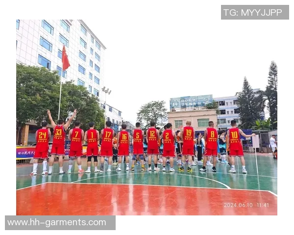 深圳篮球队在世界锦标赛中的拼搏历程与荣耀时刻回顾 深圳篮球队在世界锦标赛中的拼搏历程与荣耀时刻回顾