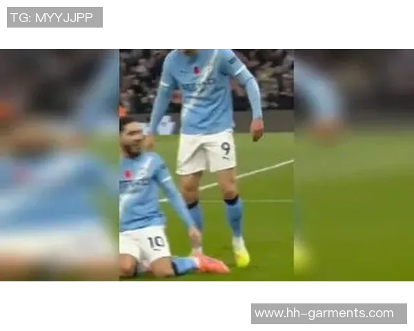 足球明星挑战抖音舞蹈风潮展现个人魅力与运动激情的完美结合